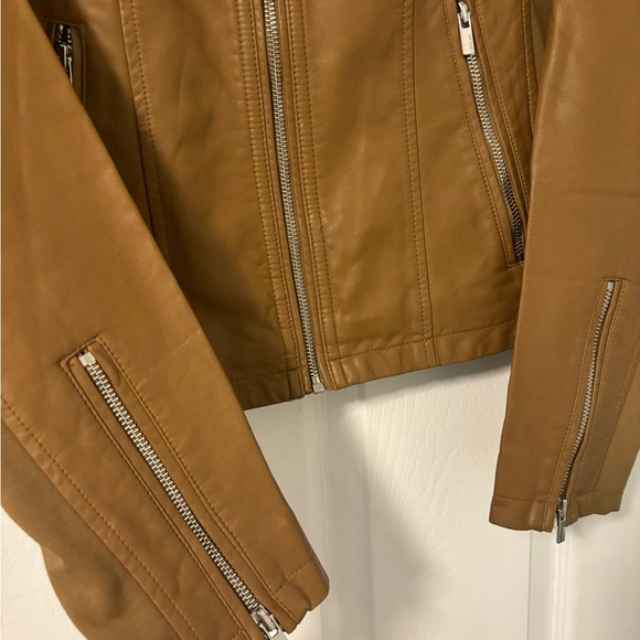 small brown zip up leather jacket from express - Picture 2 of 7